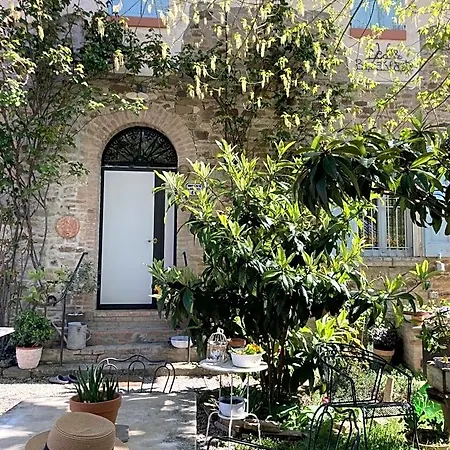 Casa Vallona Bed & Breakfast 4*